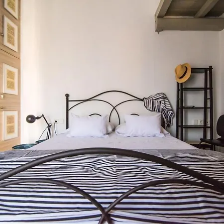 بيت للعطل Domus Arch Suites
