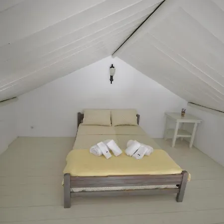 Domus Arch Suites بيت للعطل *